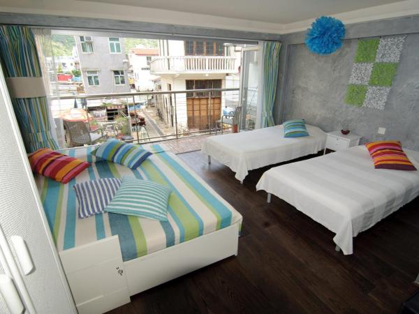 Espace Elastique B&B with contactless check-in : photo 2 de la chambre suite familiale