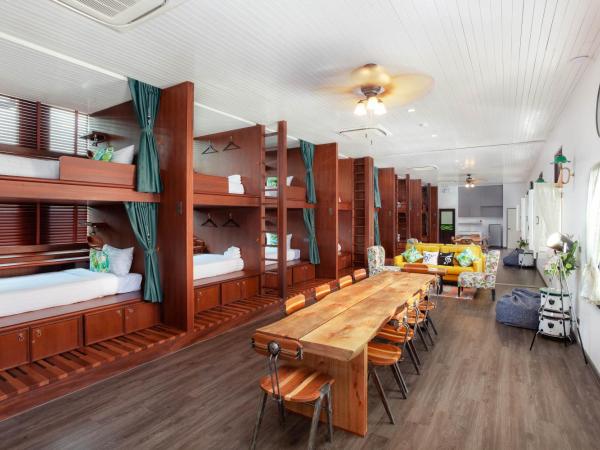 Sound Gallery House - SHA Plus : photo 5 de la chambre dortoir mixte de 10 lits