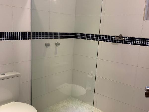 Motel Sky (Adults Only) : photo 3 de la chambre chambre double deluxe avec douche