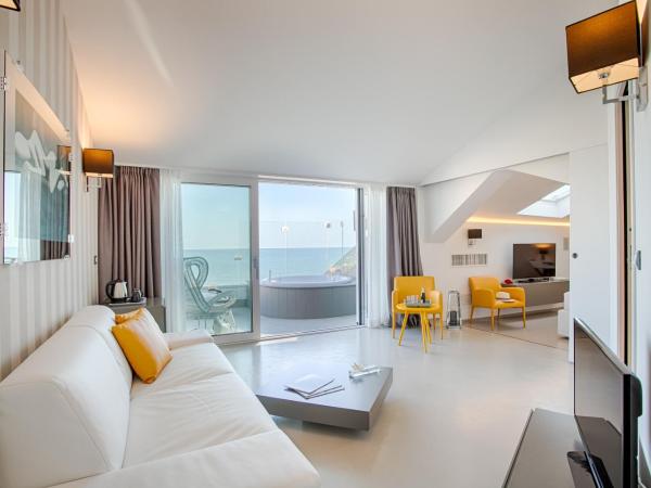 Hotel Mariver : photo 2 de la chambre suite - vue sur mer