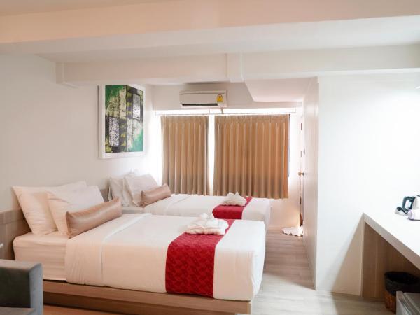 Sawasdee House : photo 3 de la chambre chambre lits jumeaux supérieure avec fenêtre