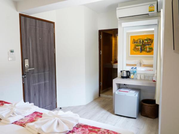 Sawasdee House : photo 1 de la chambre chambre double Économique