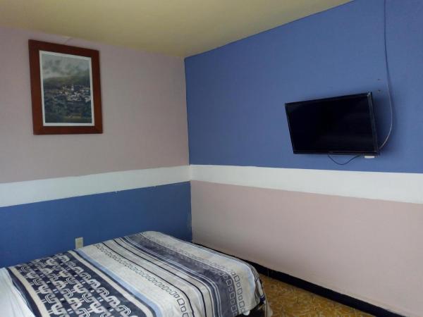Pensión Aguayo : photo 5 de la chambre chambre double standard