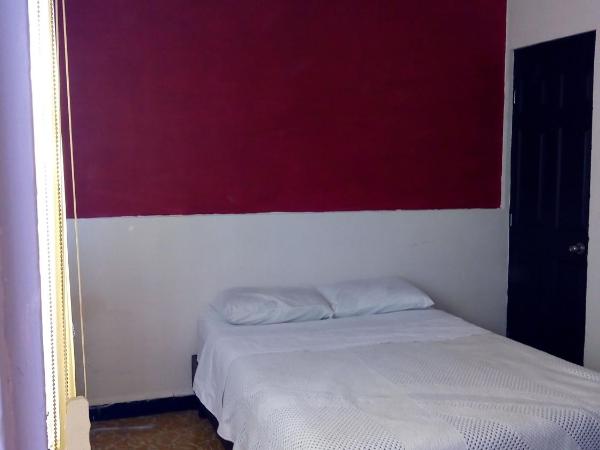 Pensión Aguayo : photo 6 de la chambre chambre double standard