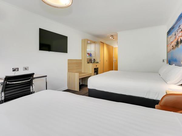 Mercure Launceston : photo 2 de la chambre chambre lit king-size deluxe avec lit simple