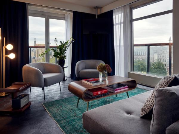 Park Centraal Amsterdam, part of Sircle Collection : photo 2 de la chambre suite familiale