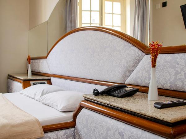 Hotel Sheik (Adults Only) : photo 1 de la chambre suite avec baignoire spa (2 adultes)