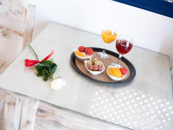 Agnadi View Villa : photo 6 de la chambre chambre supérieure avec loft - vue sur mer