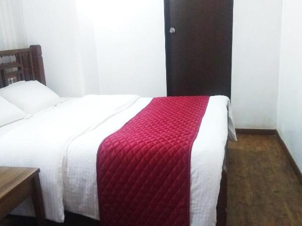 Carlton Hotel Mumbai - Behind Taj Mahal Palace Colaba Mumbai : photo 4 de la chambre chambre double de luxe avec climatisation