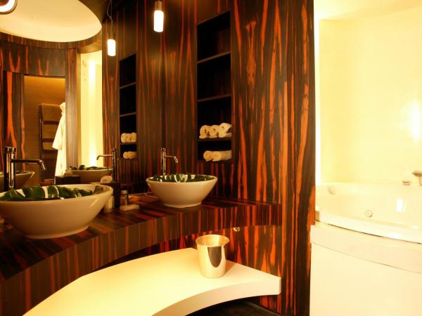 Sina The Gray : photo 5 de la chambre chambre double de luxe - vue sur galerie