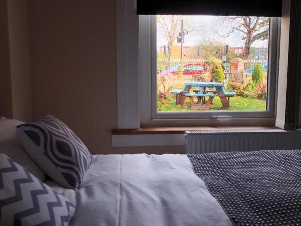 Caspian Hotel : photo 1 de la chambre chambre familiale avec salle de bains privative