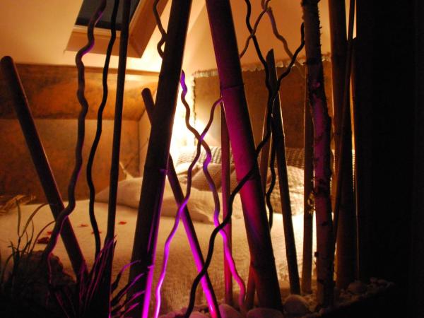 chambres d hotes ,hotel ,Secret d'une Nuit a vicq prės de valenciennes,onnaing,saint saulve avec piscine : photo 5 de la chambre chambre double supérieure