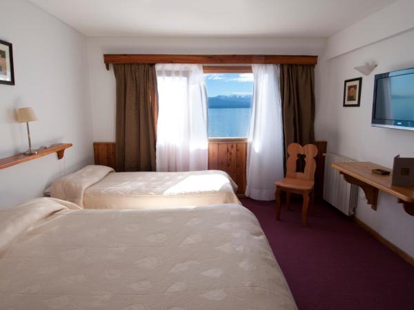Hotel Huemul : photo 1 de la chambre chambre double – vue sur lac