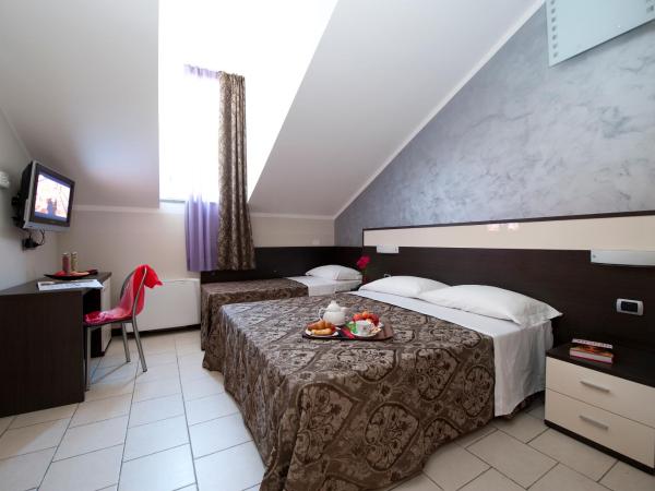 Hotel Ideale : photo 1 de la chambre chambre lits jumeaux