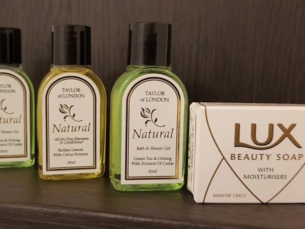 Robin 7 Lodge City Centre : photo 5 de la chambre chambre double de luxe avec salle de bains privative