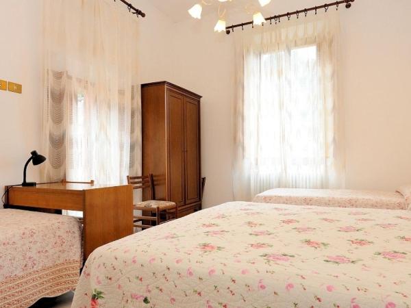 Hotel San Sebastiano : photo 2 de la chambre chambre triple