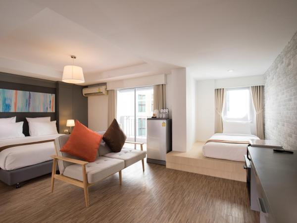 Journeyhub Pattaya Central : photo 3 de la chambre suite junior