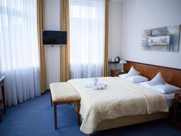 Hotel Baden : photo 7 de la chambre grande chambre double