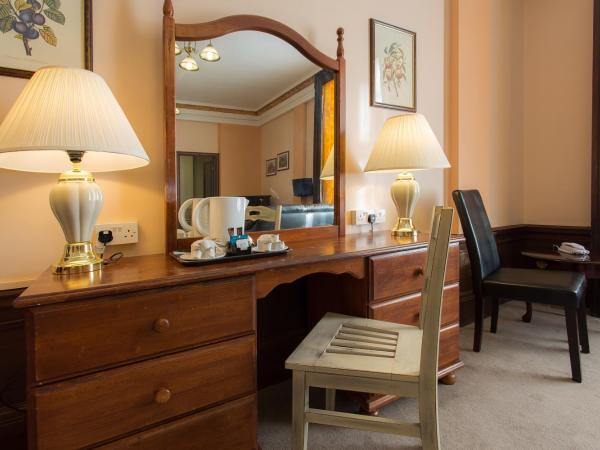 Adelphi Hotel : photo 9 de la chambre chambre lits jumeaux