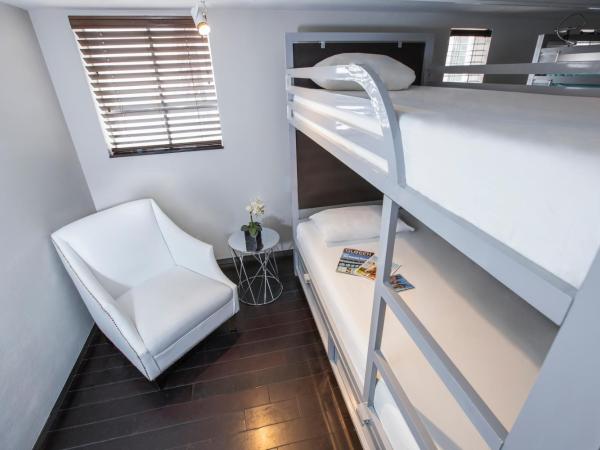 Posh South Beach : photo 1 de la chambre lit simple dans dortoir mixte