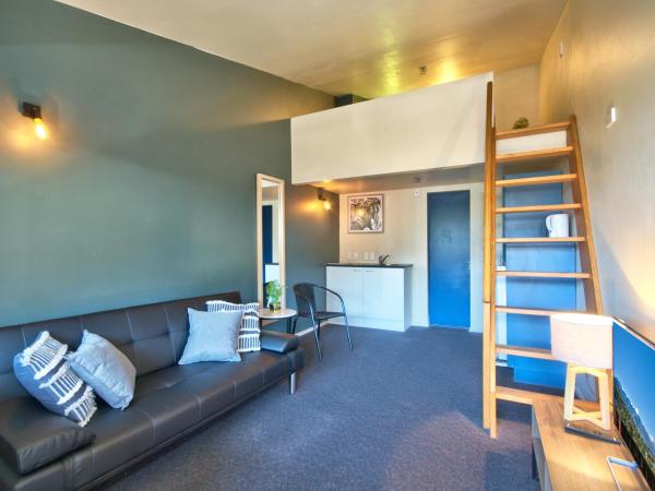 Reavers Lodge : photo 1 de la chambre chambre et mezzanine autonome