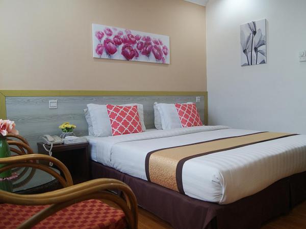 TD Plaza Hotel : photo 4 de la chambre chambre lit king-size standard