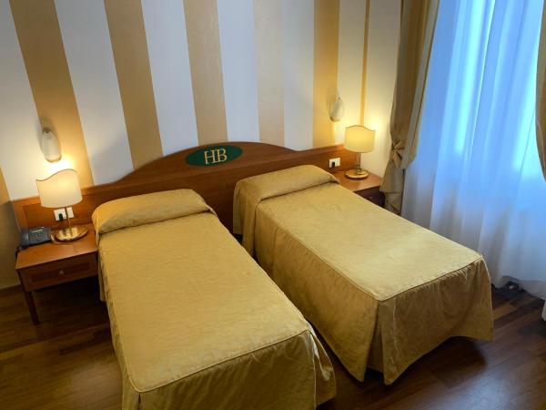 Hotel Bogart 2 : photo 3 de la chambre chambre lits jumeaux