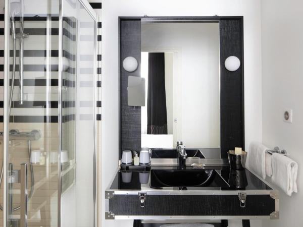 Le 123 Sébastopol - Astotel : photo 4 de la chambre chambre familiale - 2 chambres