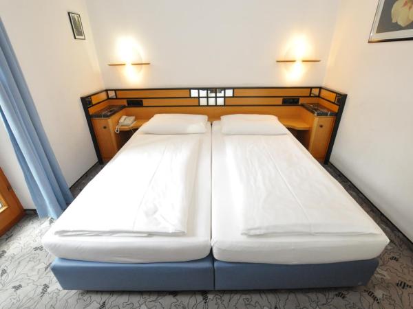 Villa Waldperlach by Blattl : photo 2 de la chambre chambre double