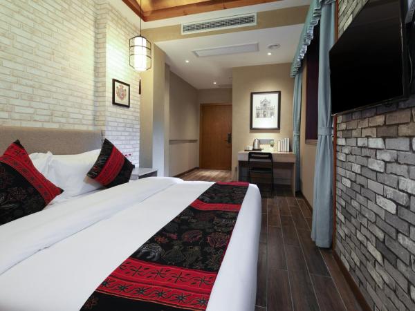 Zou Qu Ye Travel Hotel : photo 3 de la chambre chambre double deluxe avec douche