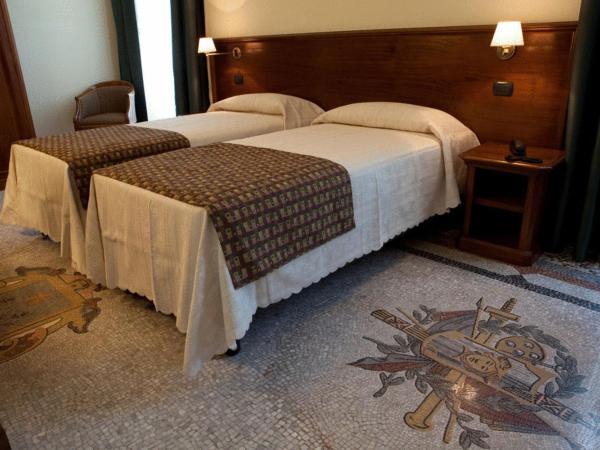 Hotel & Residence Torino Centro - Stazione Porta Susa : photo 4 de la chambre chambre double ou lits jumeaux