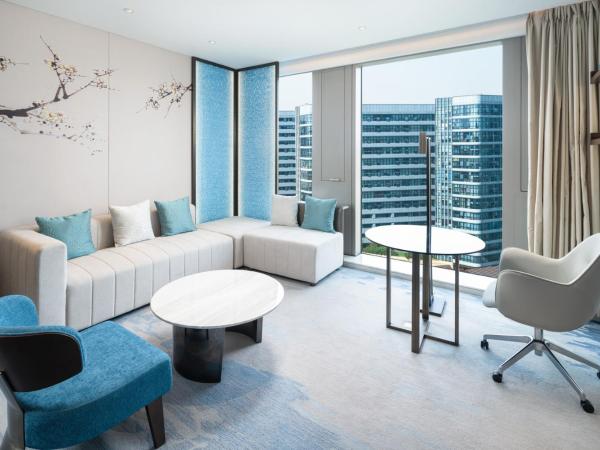 Radisson Blu Hangzhou Xintiandi : photo 3 de la chambre suite classe affaires