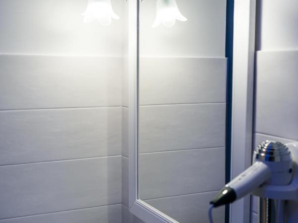 LE BERCEAU : photo 9 de la chambre chambre deluxe (2 adultes + 1 enfant)