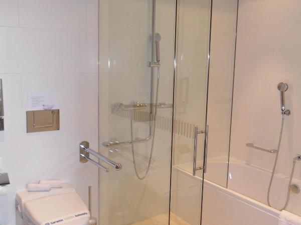 Kurhotel Sonnmatt Luzern : photo 4 de la chambre suite avec balcon