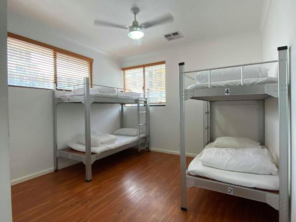 Downtown Backpackers Hostel Perth - note - Valid Passport required for check in : photo 3 de la chambre lit dans dortoir mixte de 4 lits