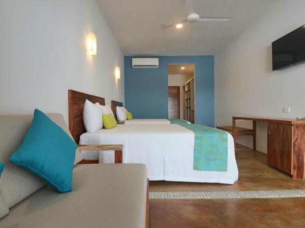 Punta Zicatela Hotel - Adults Only : photo 4 de la chambre chambre lits jumeaux avec balcon