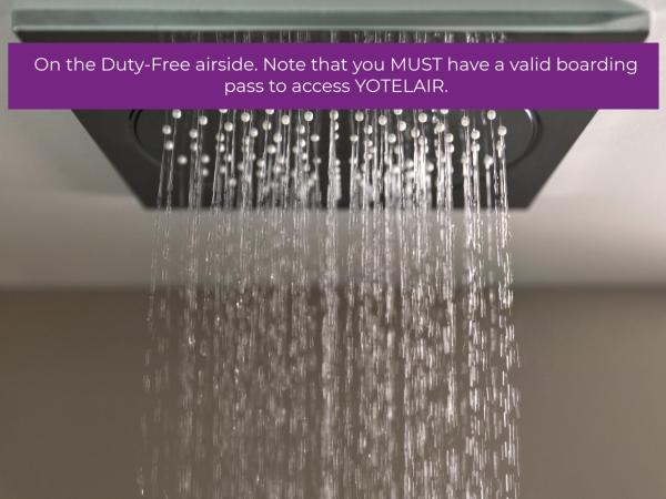 YOTELAIR Istanbul Airport, Duty free - International Transit area : photo 9 de la chambre chambre lit queen-size