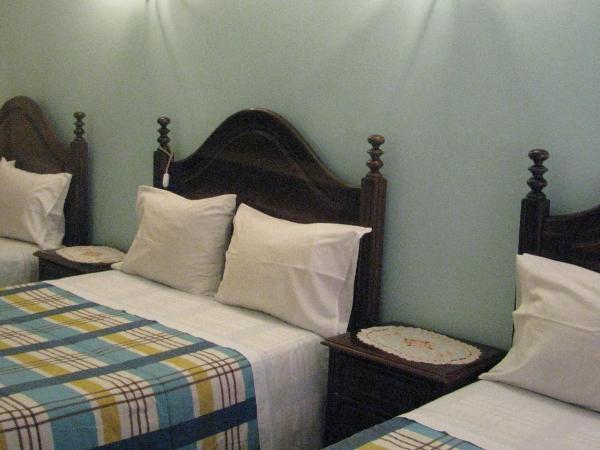 Residencial Porto Novo - Alojamento Local : photo 2 de la chambre chambre triple