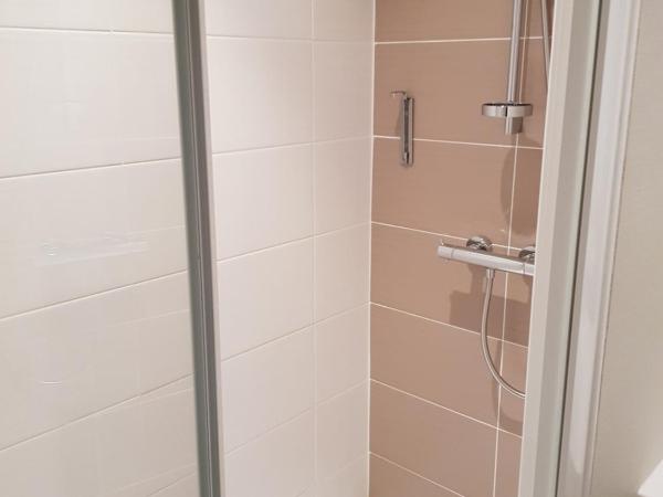 Logis Hôtel A la Bonne Auberge : photo 3 de la chambre chambre lit king-size supérieure