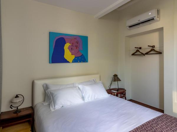 aDuquesa - GuestHouse : photo 4 de la chambre chambre familiale avec baignoire