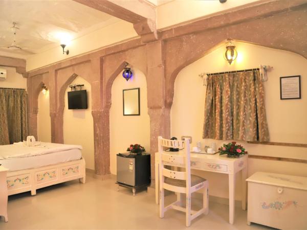 The Kothi Heritage : photo 4 de la chambre chambre deluxe double ou lits jumeaux