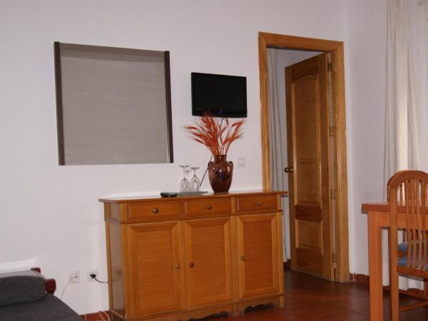Hostal Alcazar I : photo 4 de la chambre chambre quadruple (4 adultes)
