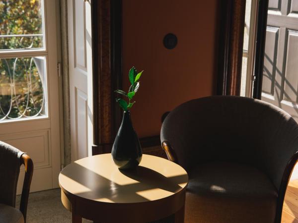 Menina Colina Guesthouse : photo 9 de la chambre chambre deluxe - vue sur jardin