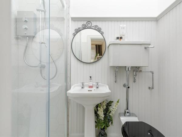 Ben Cruachan Guest House : photo 1 de la chambre chambre lit king-size