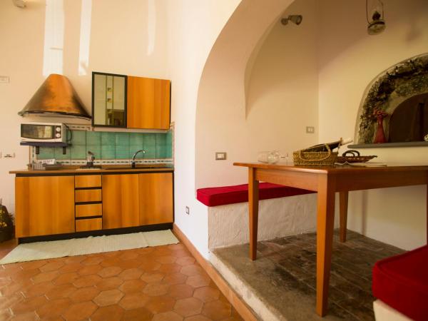 Agriturismo Villa Lupara : photo 5 de la chambre appartement avec balcon