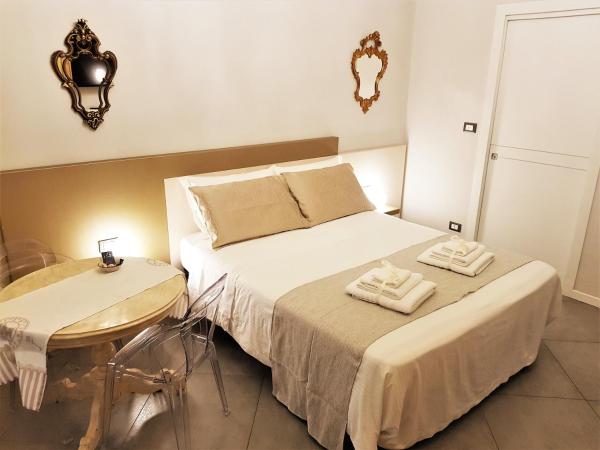 Il Sogno Torino Guesthouse : photo 3 de la chambre chambre triple avec salle de bains privative