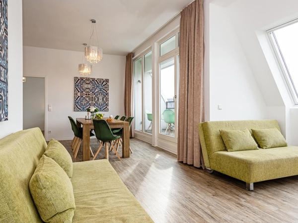 Apartments Rosenthal Residence : photo 8 de la chambre suite en appartement de grand standing avec balcon