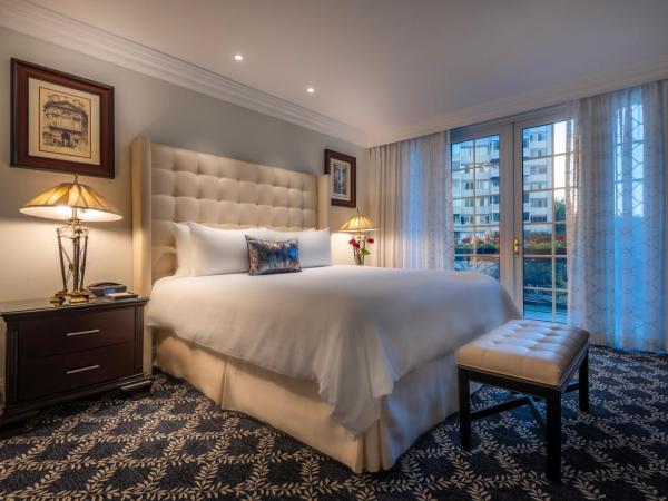 Beverly Hills Plaza Hotel & Spa : photo 4 de la chambre suite lit king-size de luxe