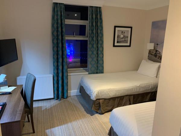 Best Western Carlton Hotel : photo 3 de la chambre chambre lits jumeaux supérieure - vue sur mer