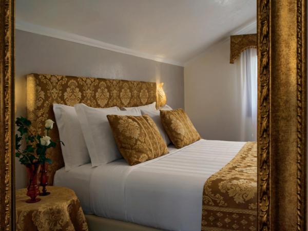 Hotel Pausania : photo 4 de la chambre chambre double ou lits jumeaux